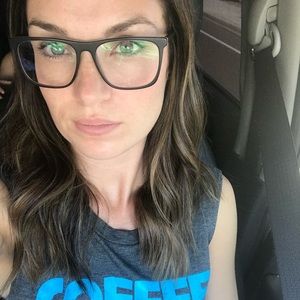 Meet your Posher, Alia